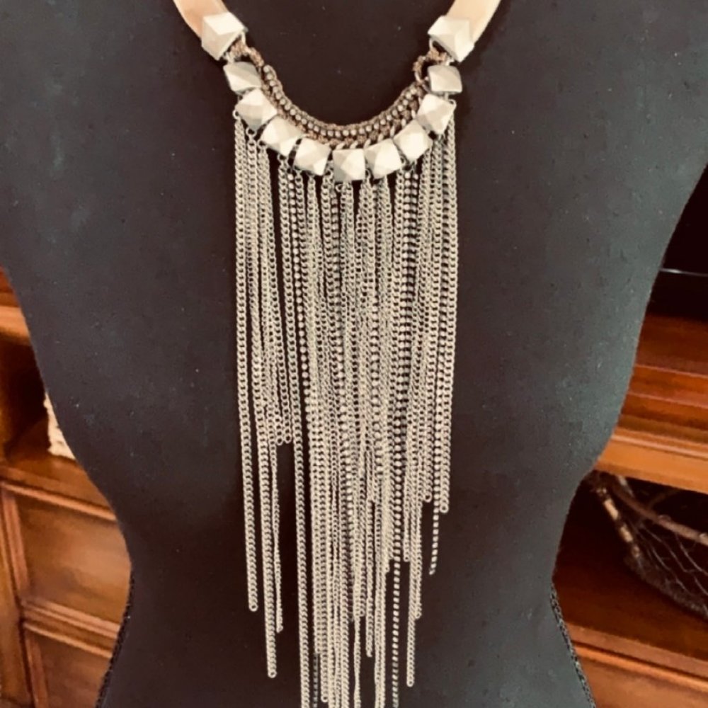 Stella & Dot Limited Edition Necklace
